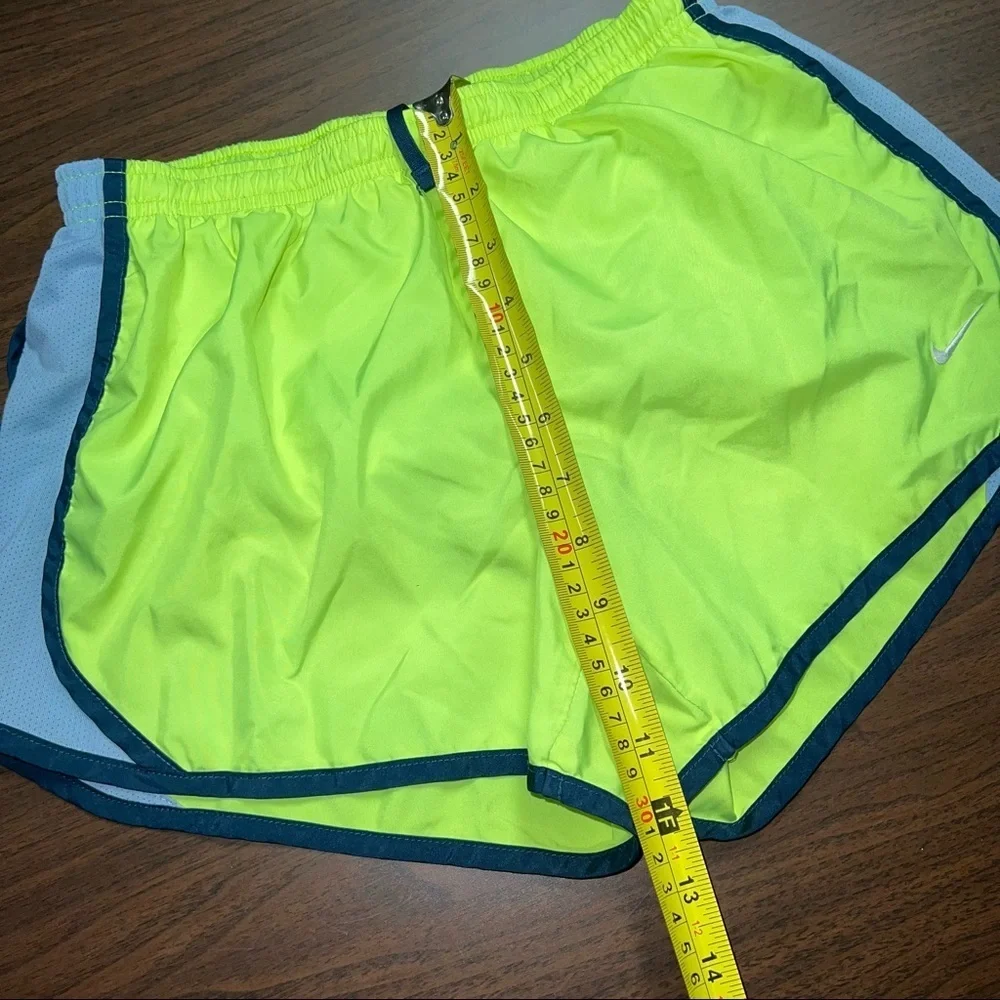 20 Girls Nike Dri Fit Running shorts
